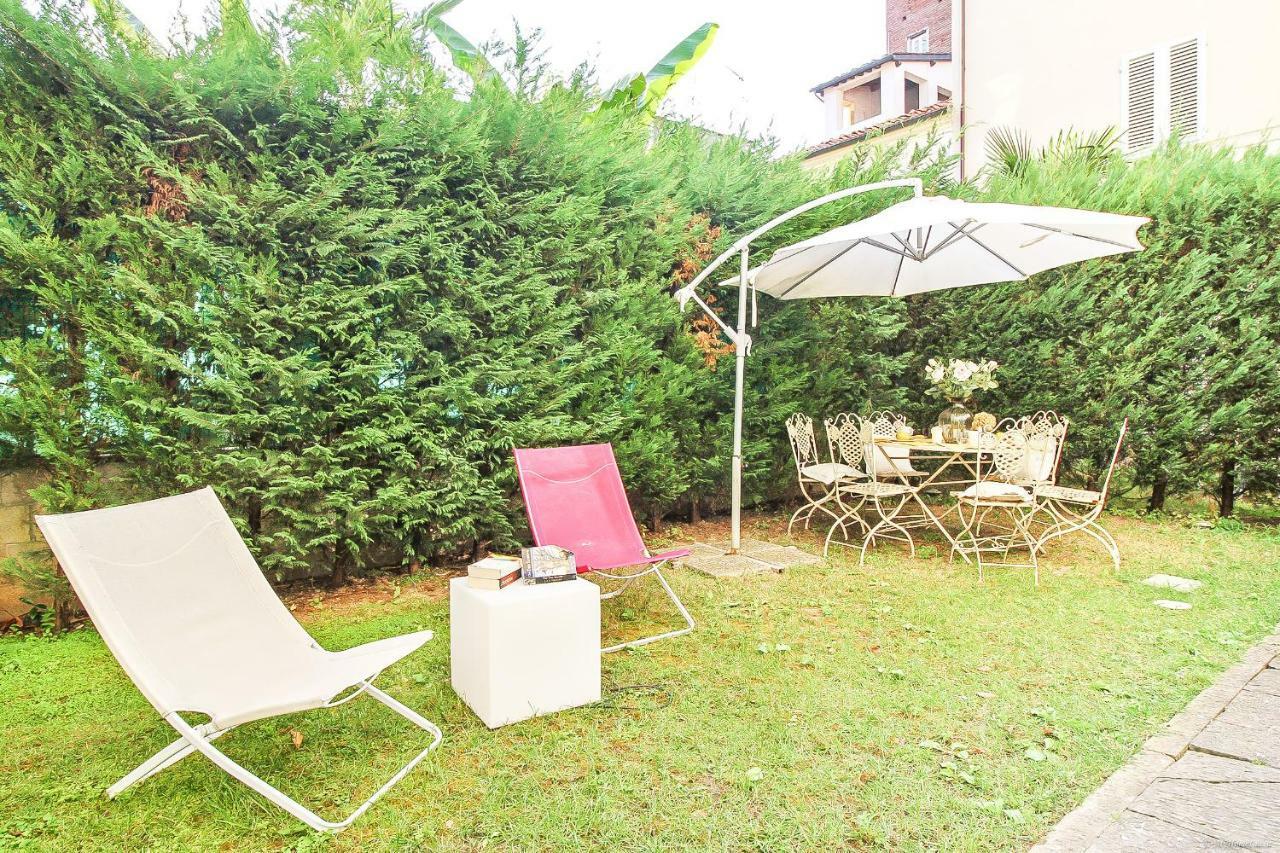 Apartment Guinigi With Private Courtyard Lucca Exterior foto